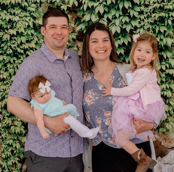 Meet your Posher, Tori - Picture 1 of 1